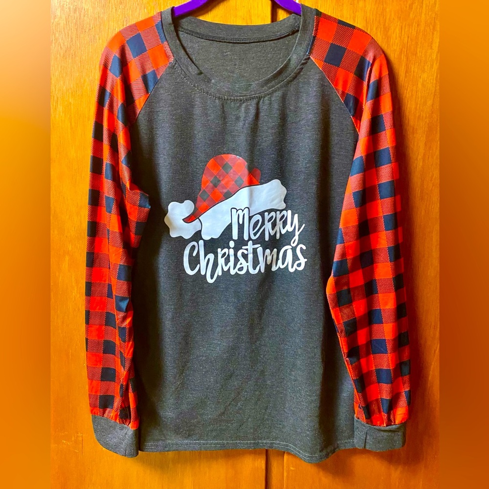 POTO size Large “Merry Christmas” Tee